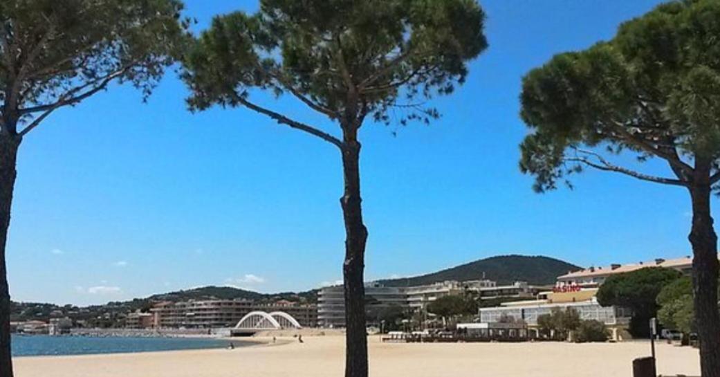Haut De Villa A 700 Metres De La Plage, Totalement Independant Et Accessible Par Un Escalier Exterieur Сент-Максім Екстер'єр фото
